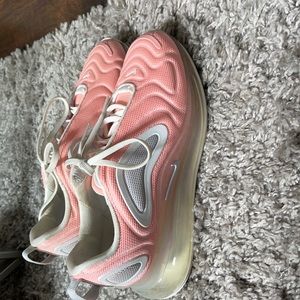 Women’s AirMax 720